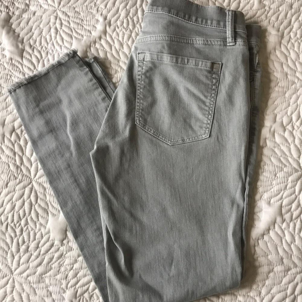 Loft Modern Skinny Crop size 25